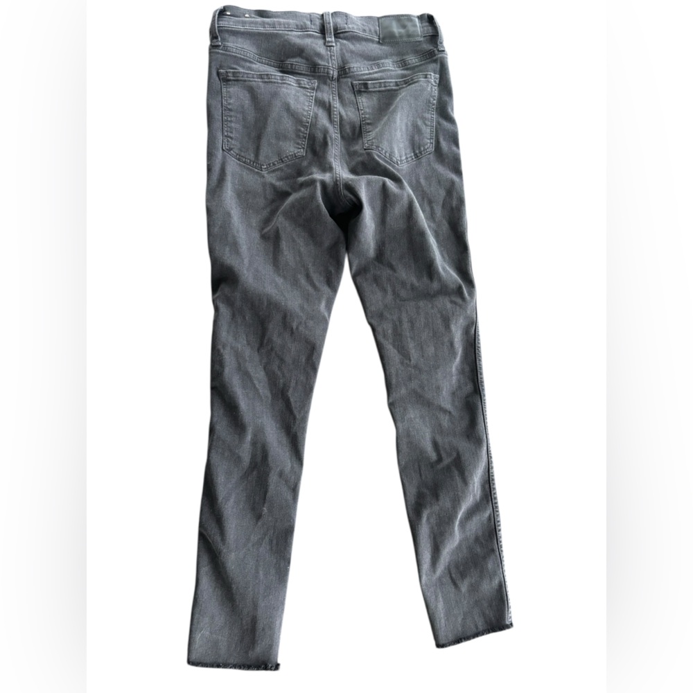 Madewell Women's 10" High-Rise Skinny Jean Black Frayed Hem Button Fly Size 26 - Picture 6 of 6